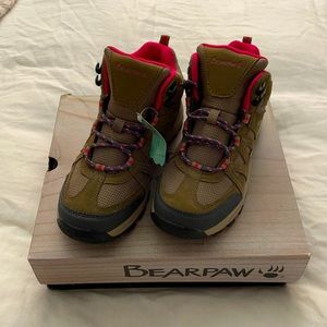 Bearpaw Aster Girls Taupe Combo Hiking Boots Size 4